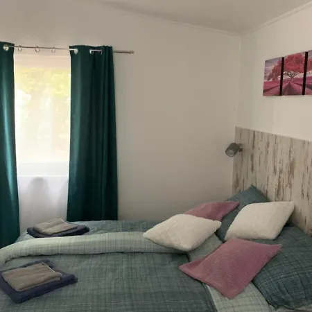 Arvisura Vendeghazak Family Friendly Transit Apartments Zsombo Exterior photo