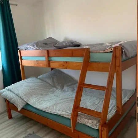 Arvisura Vendeghazak Family Friendly Transit Apartments Zsombo Exterior photo