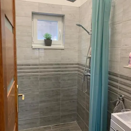 Arvisura Vendeghazak Family Friendly Transit Apartments Zsombo Exterior photo