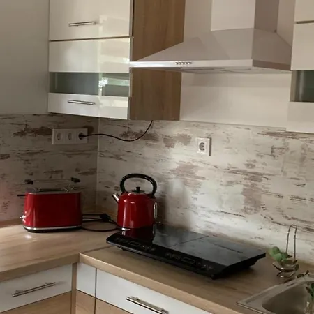 Arvisura Vendeghazak Family Friendly Transit Apartments Zsombo Exterior photo