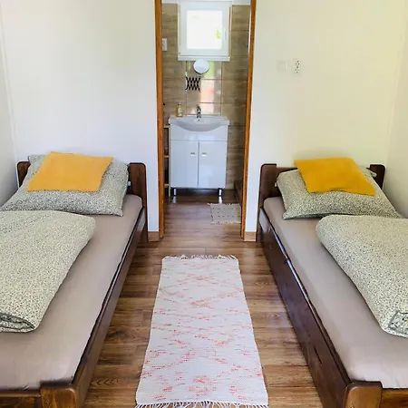 Arvisura Vendeghazak Family Friendly Transit Apartments Zsombo Exterior photo