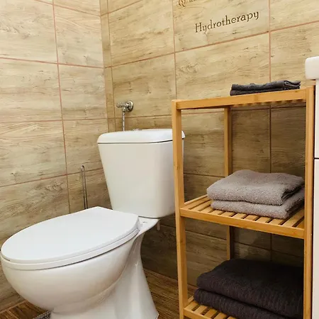 Arvisura Vendeghazak Family Friendly Transit Apartments Zsombo Exterior photo
