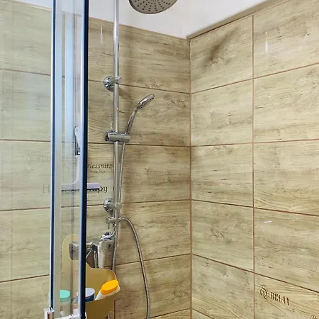 Arvisura Vendeghazak Family Friendly Transit Apartments Zsombo Exterior photo