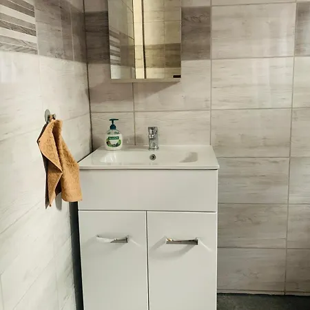 Arvisura Vendeghazak Family Friendly Transit Apartments Zsombo Exterior photo