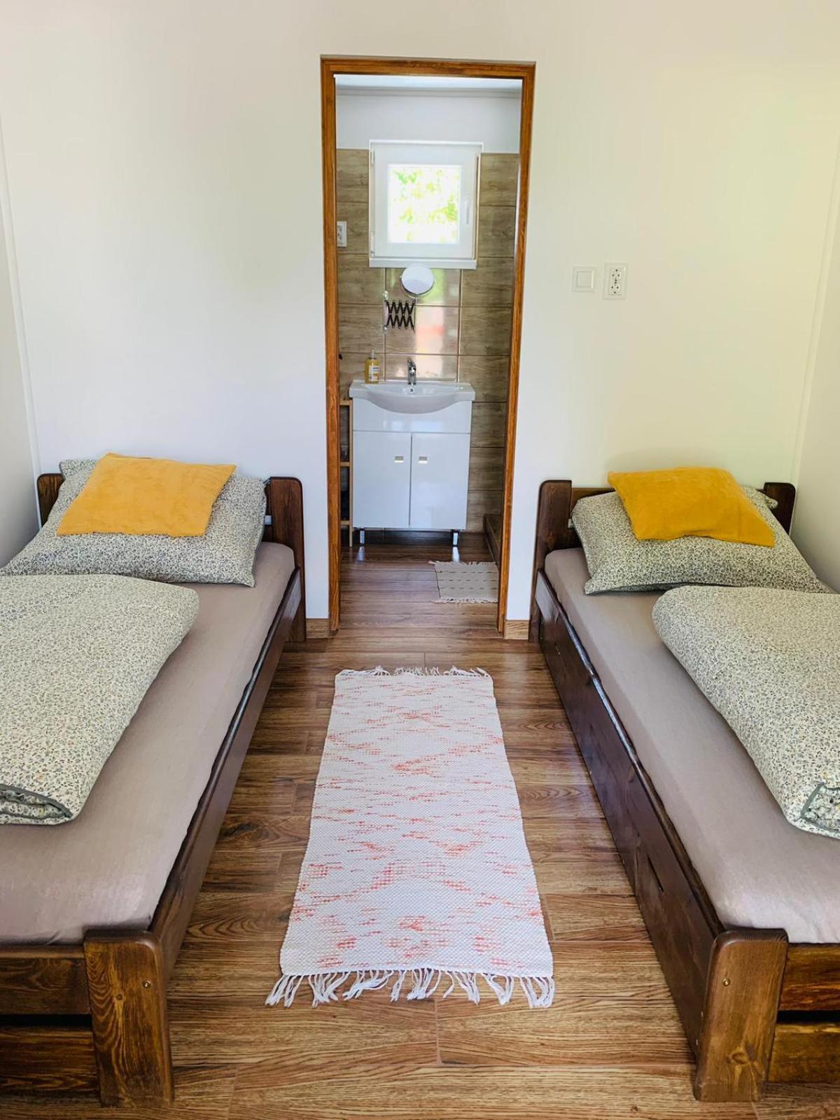Arvisura Vendeghazak Family Friendly Transit