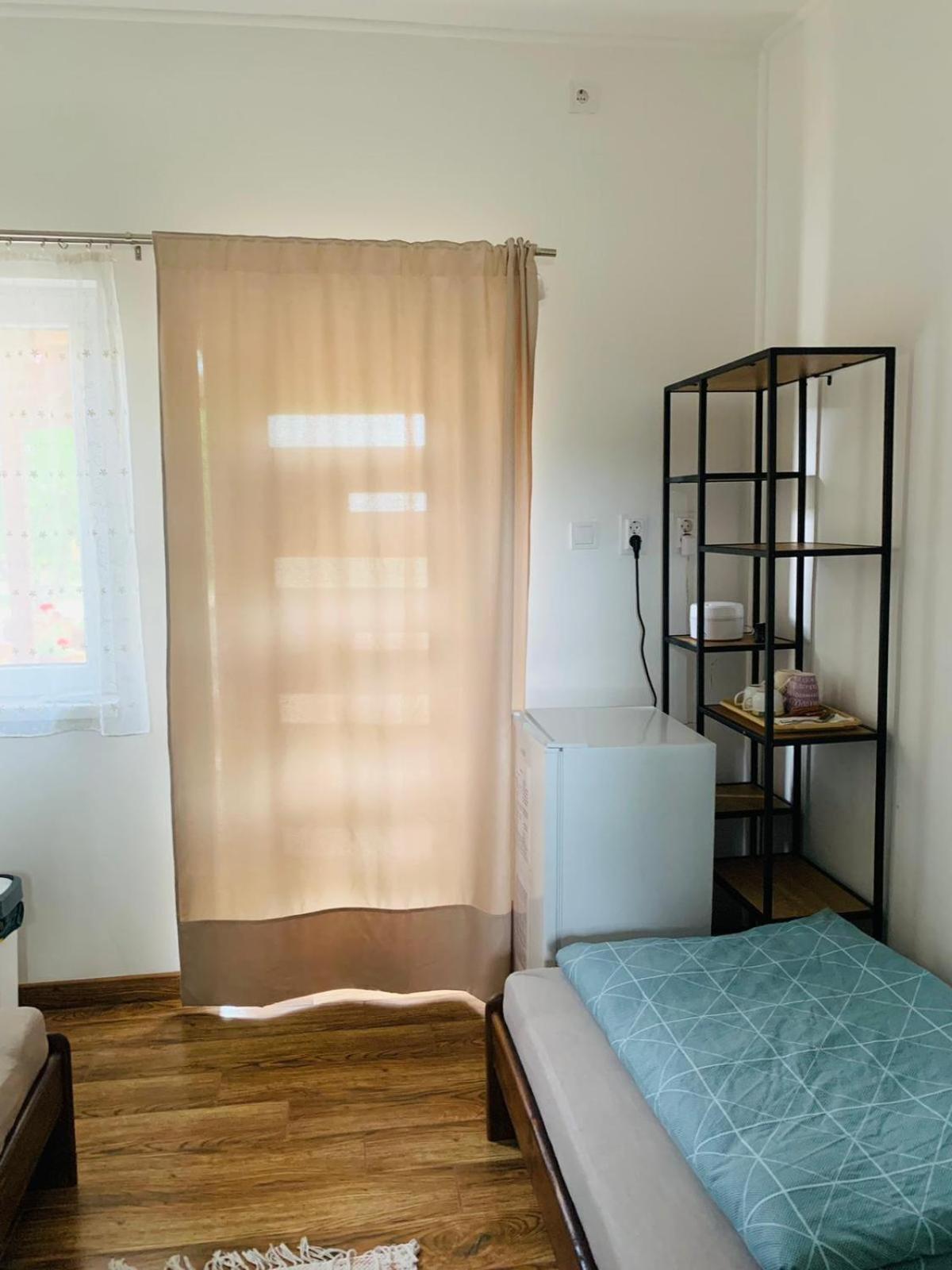 Arvisura Vendeghazak Family Friendly Transit Zsombo
