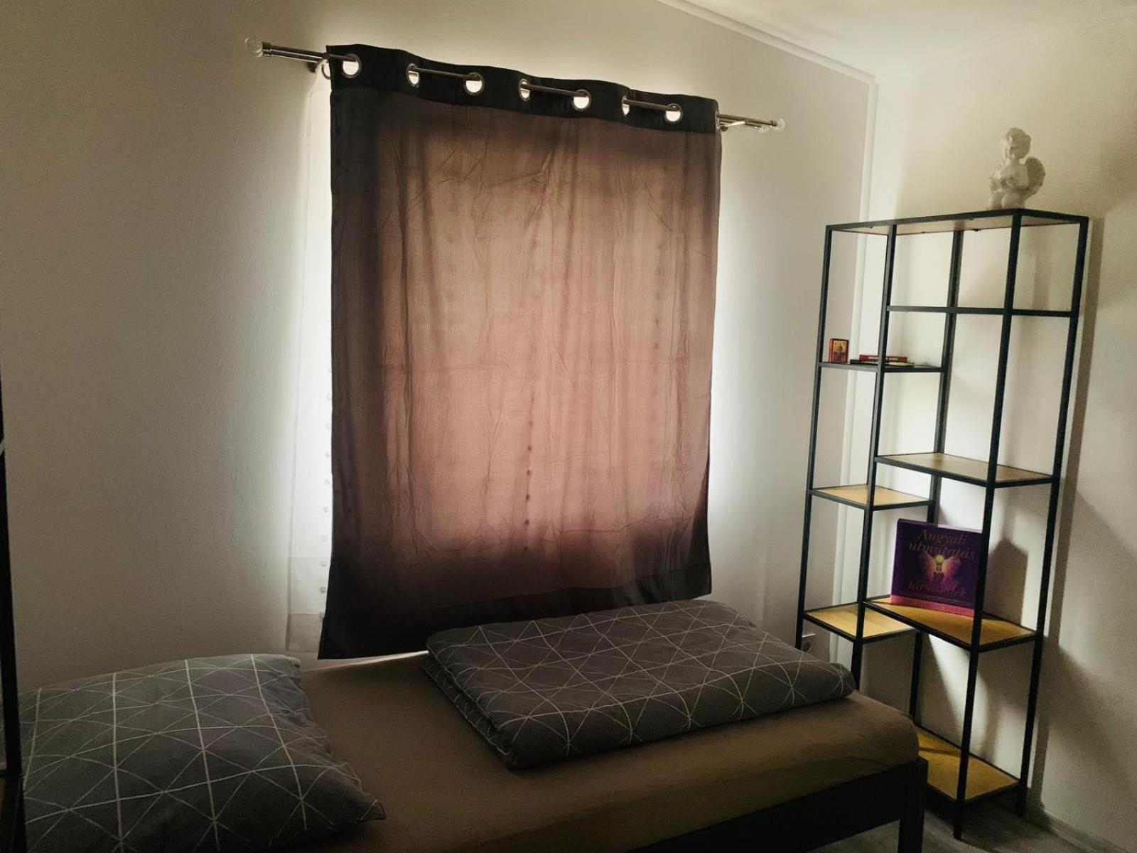 Arvisura Vendeghazak Family Friendly Transit Apartment *